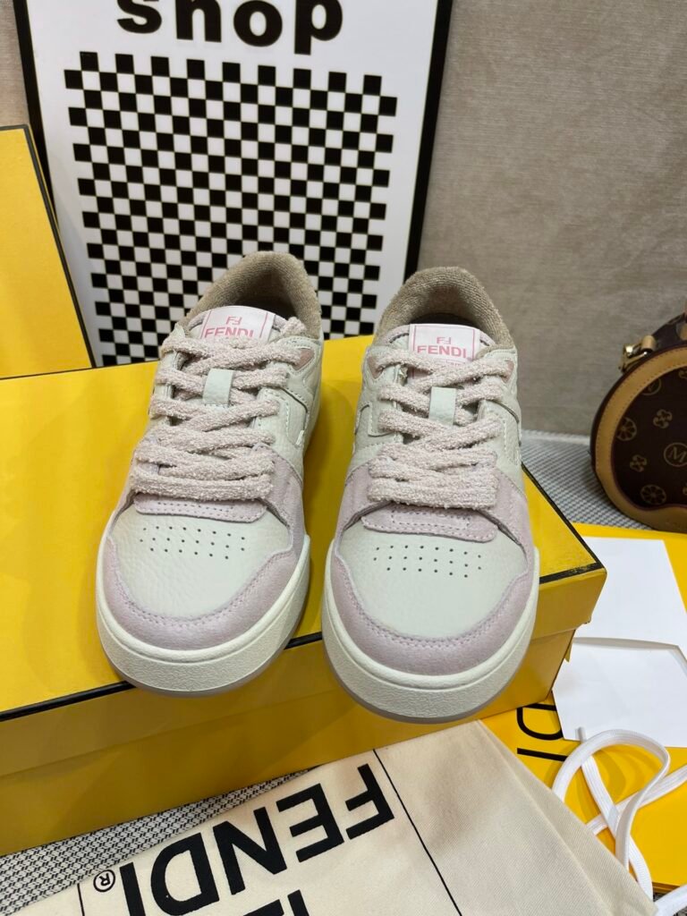 Fendi Unisex Athletic Sneakers detail image 6