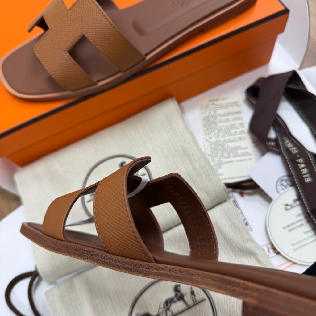 Hermès Unisex Sandals detail 6