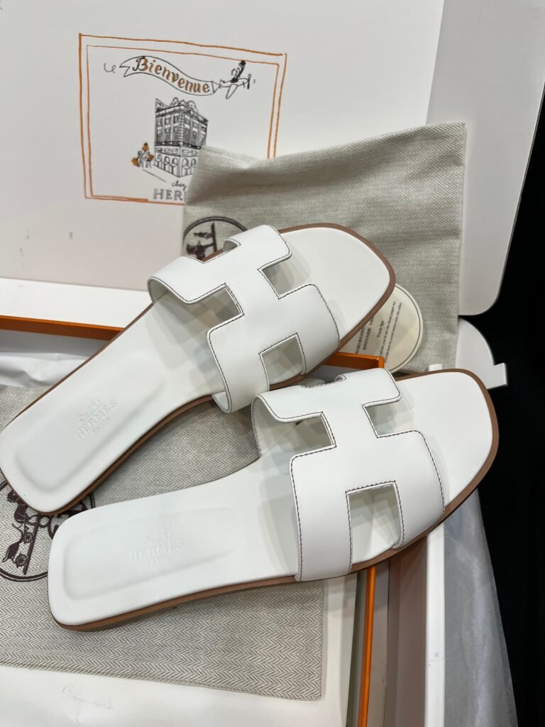 Hermès Unisex Slides detail 6