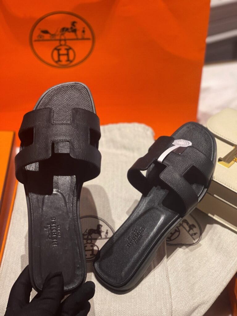 Hermès Unisex Slides detail 6