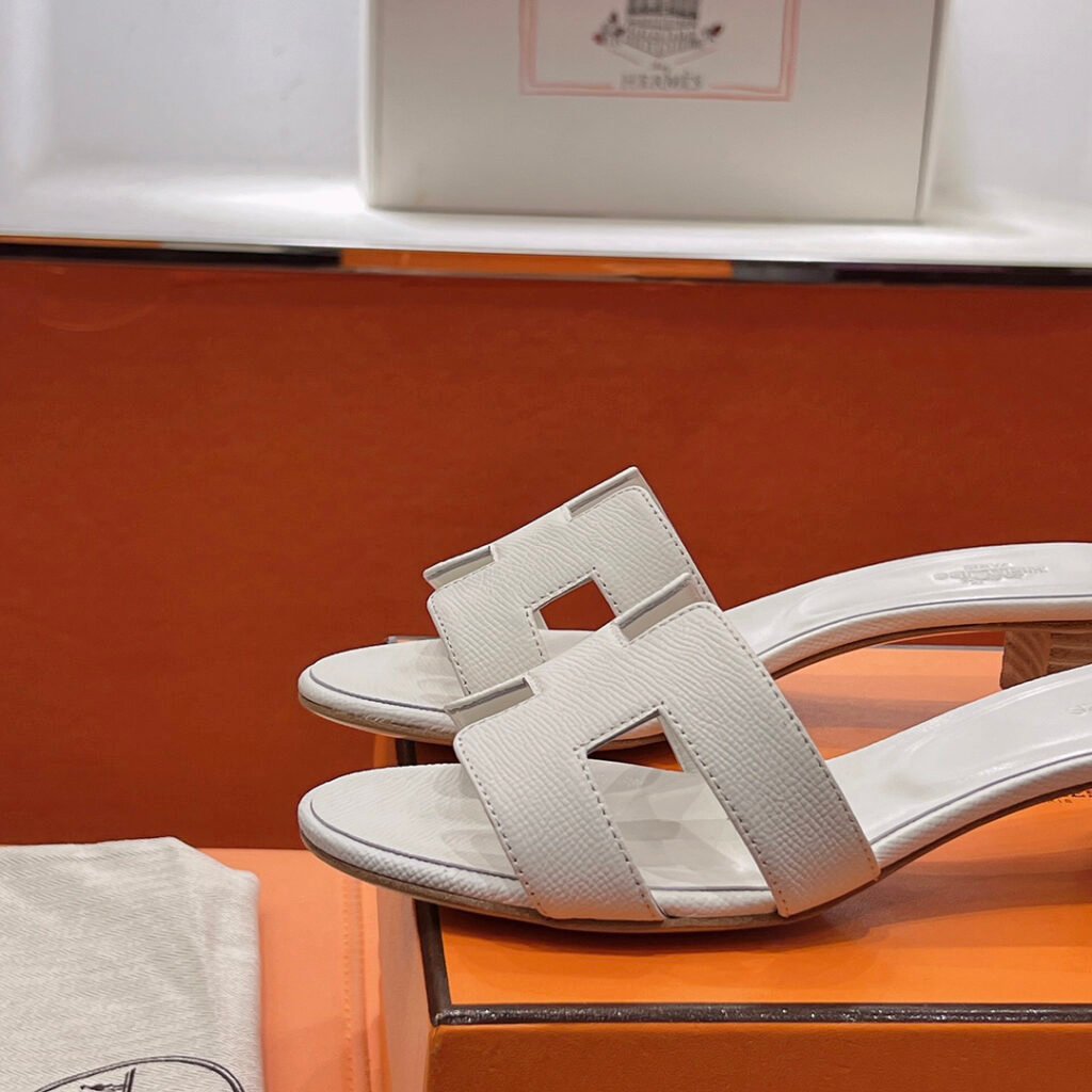 Hermès Unisex Slides detail 6