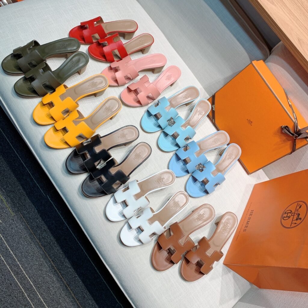 Hermès Unisex Slides detail 6