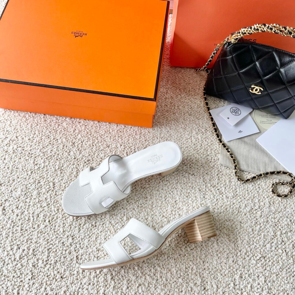 Hermès Unisex Slides detail 6