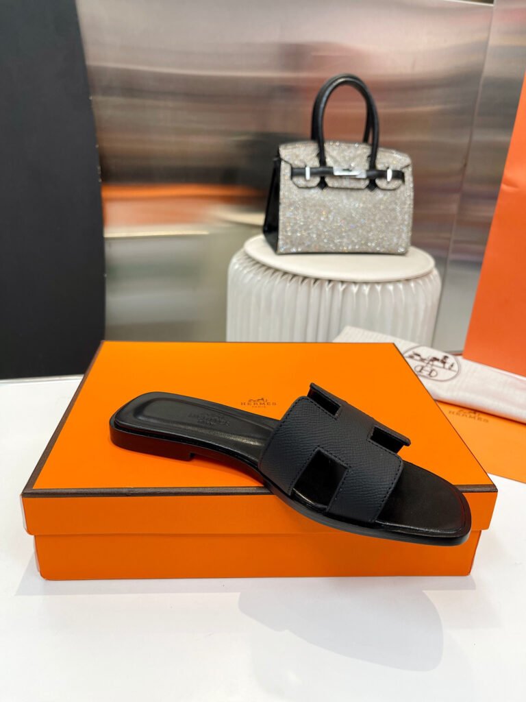 Hermès Unisex Slides detail 6