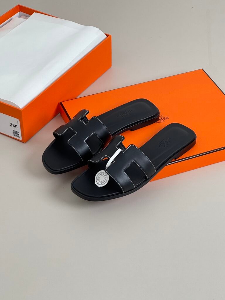 Hermès Women's Sneakers detail 6