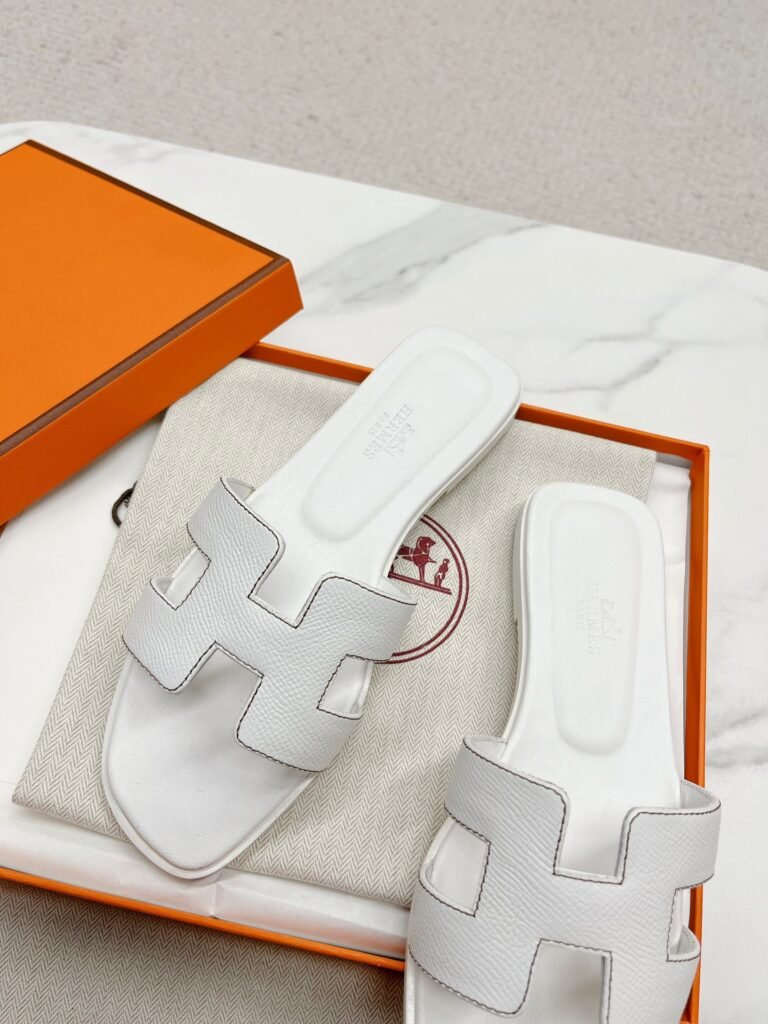 Hermès Unisex Slides detail 6