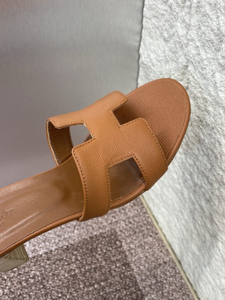 Hermès Unisex Slides detail 6