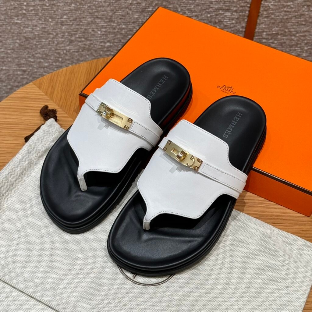 Hermès Unisex Sandals detail 6