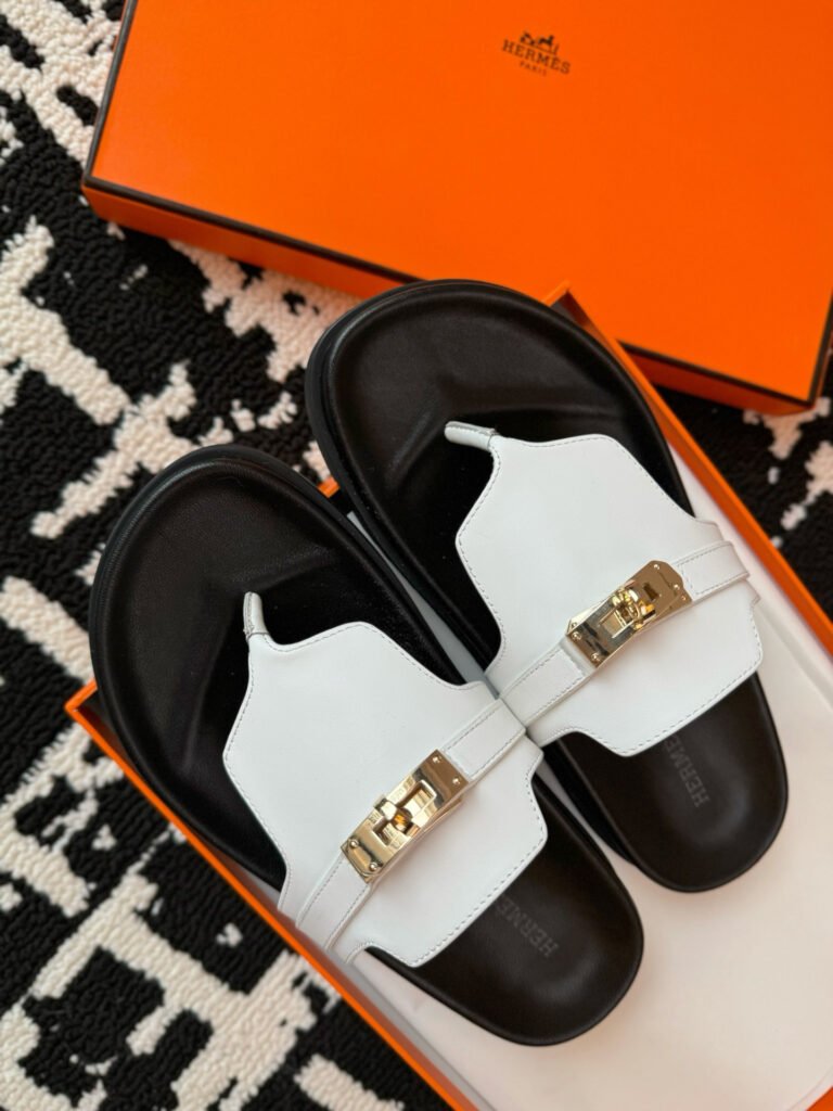 Hermès Unisex Slides detail 6
