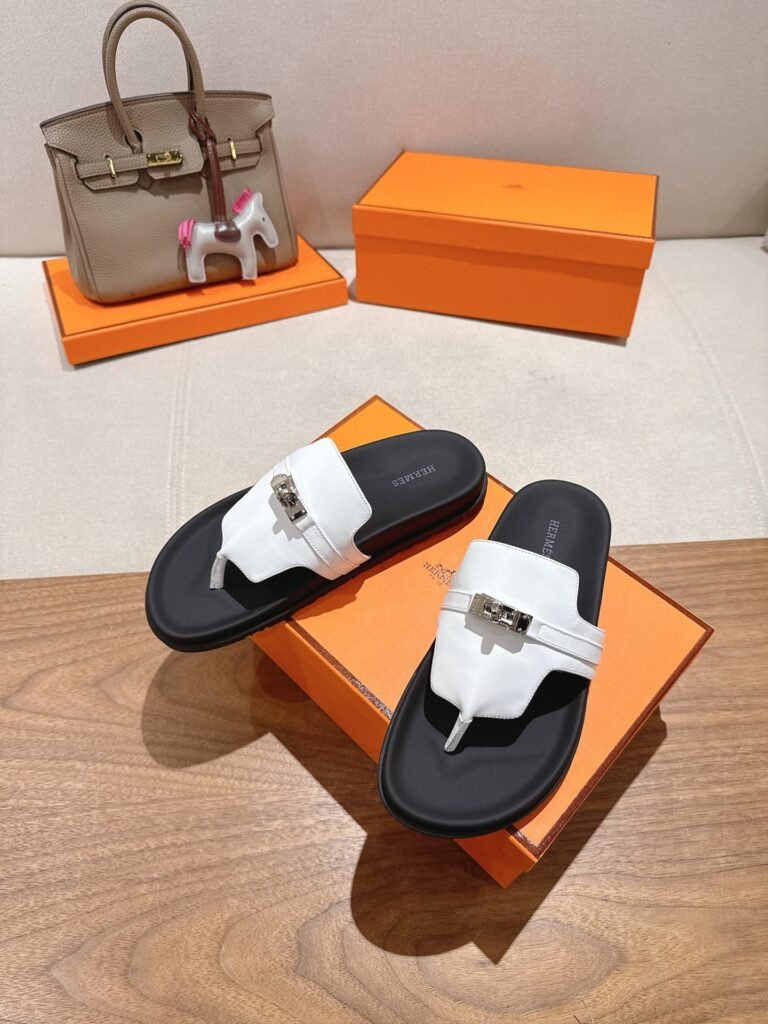 Hermès Unisex Slides detail 6