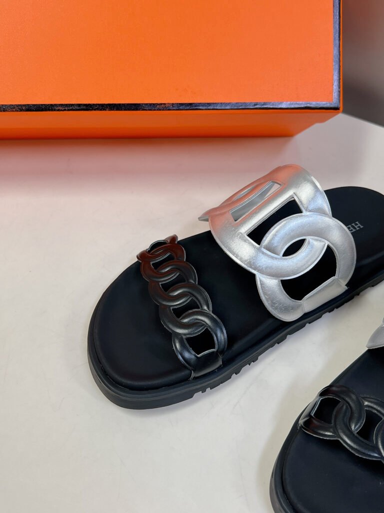 Hermès Unisex Slides detail 6