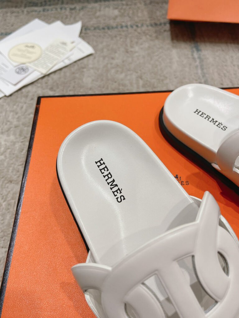 Hermès Unisex Slides detail 6