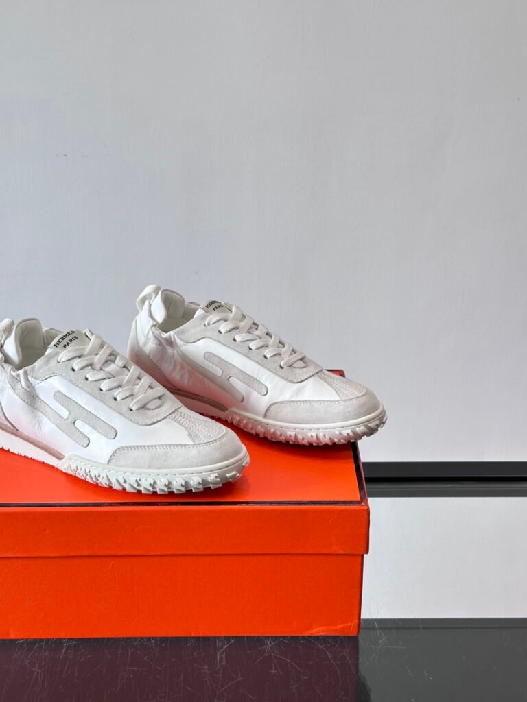 Hermès Unisex White Low-Top Sneakers detail 6