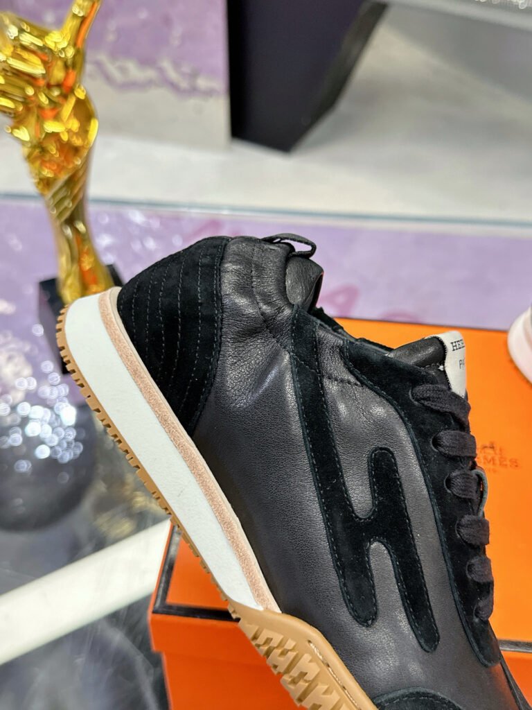 Hermès Unisex White Low-Top Sneakers detail 6