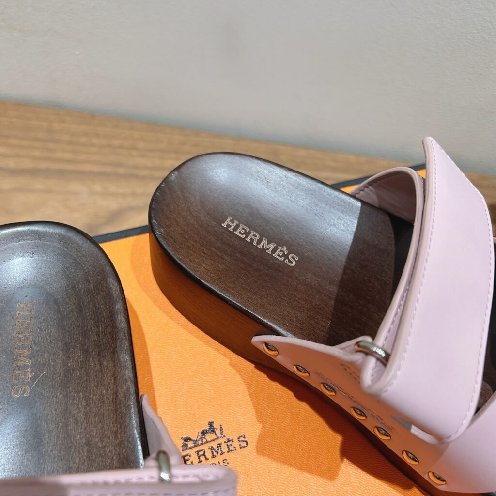 Hermès Unisex Slides detail 6