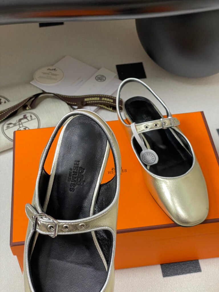 Hermès Women's Mary Jane Shoes detail image 6