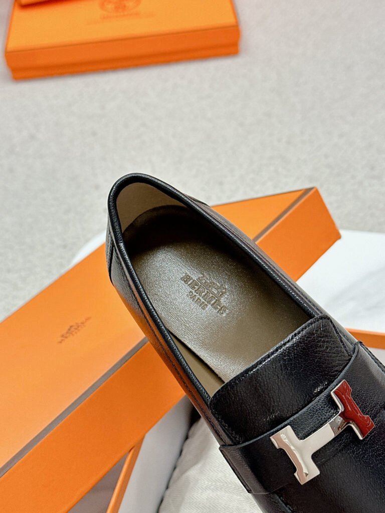 Hermès Unisex Loafers detail 6