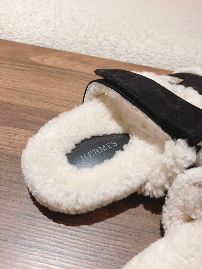 Hermès Unisex Shearling Shoes detail 6
