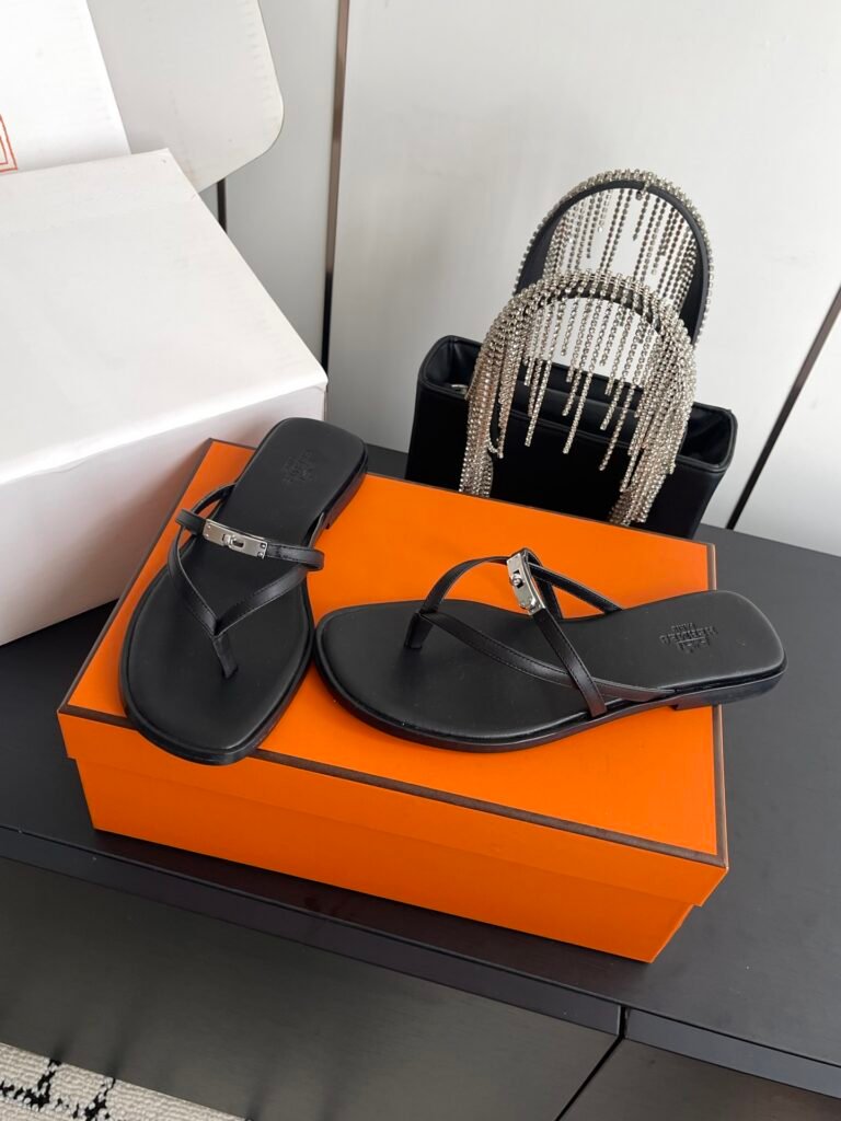 Hermès Women's Leather-Sole Shoes detail 6