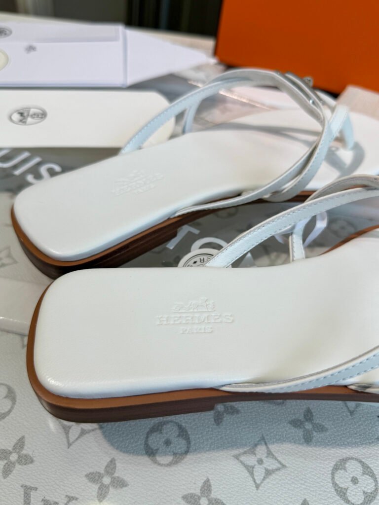 Hermès Women's Sneakers detail 6