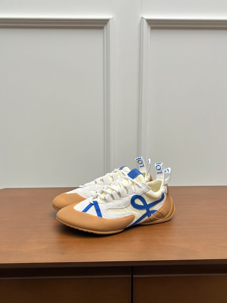 Loewe Unisex Sneakers detail image 6