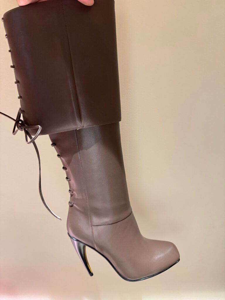 Alexander McQueen Unisex Boots detail image 6
