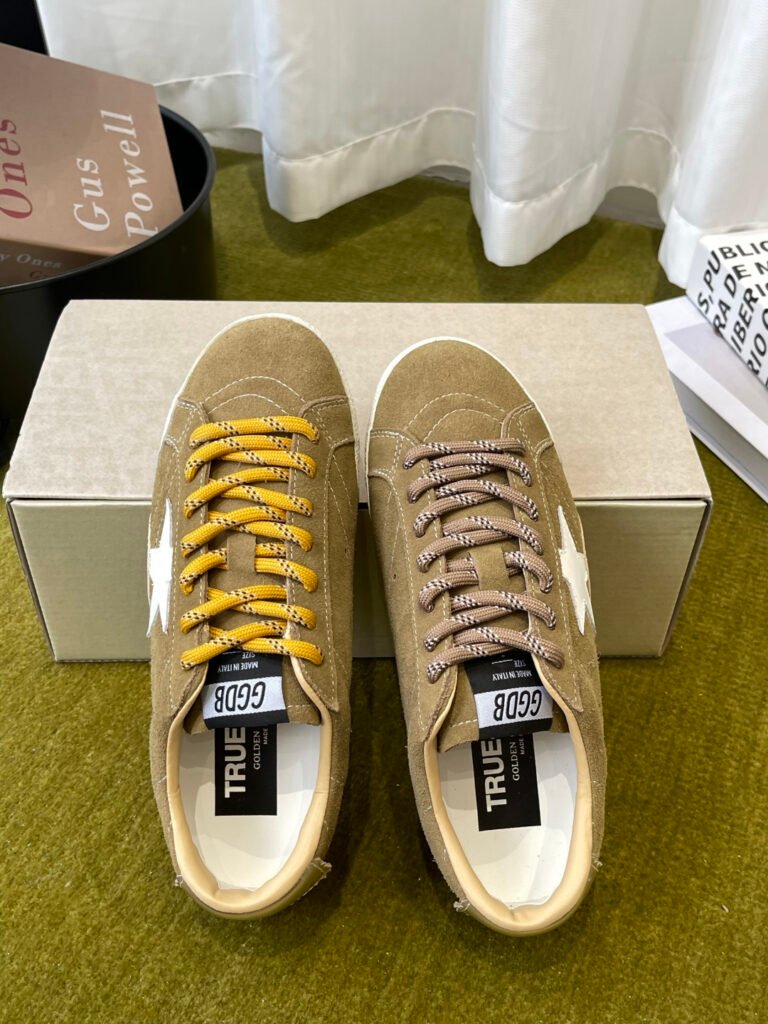 Golden Goose Unisex Distressed Sneakers detail 6