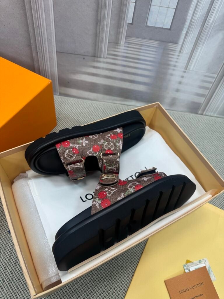 Louis Vuitton Women's Slides detail image 6