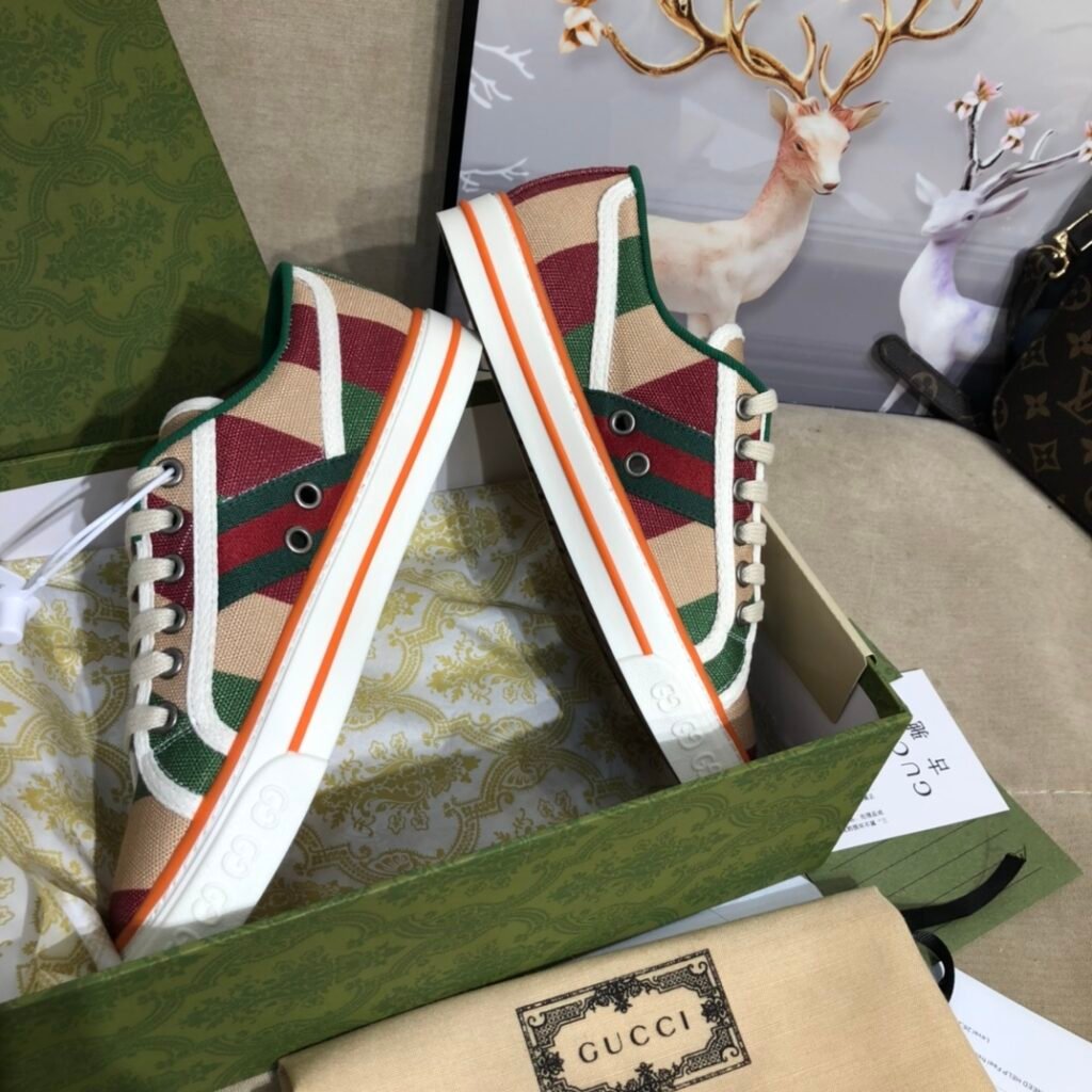 Gucci Unisex Tennis Sneakers detail image 6