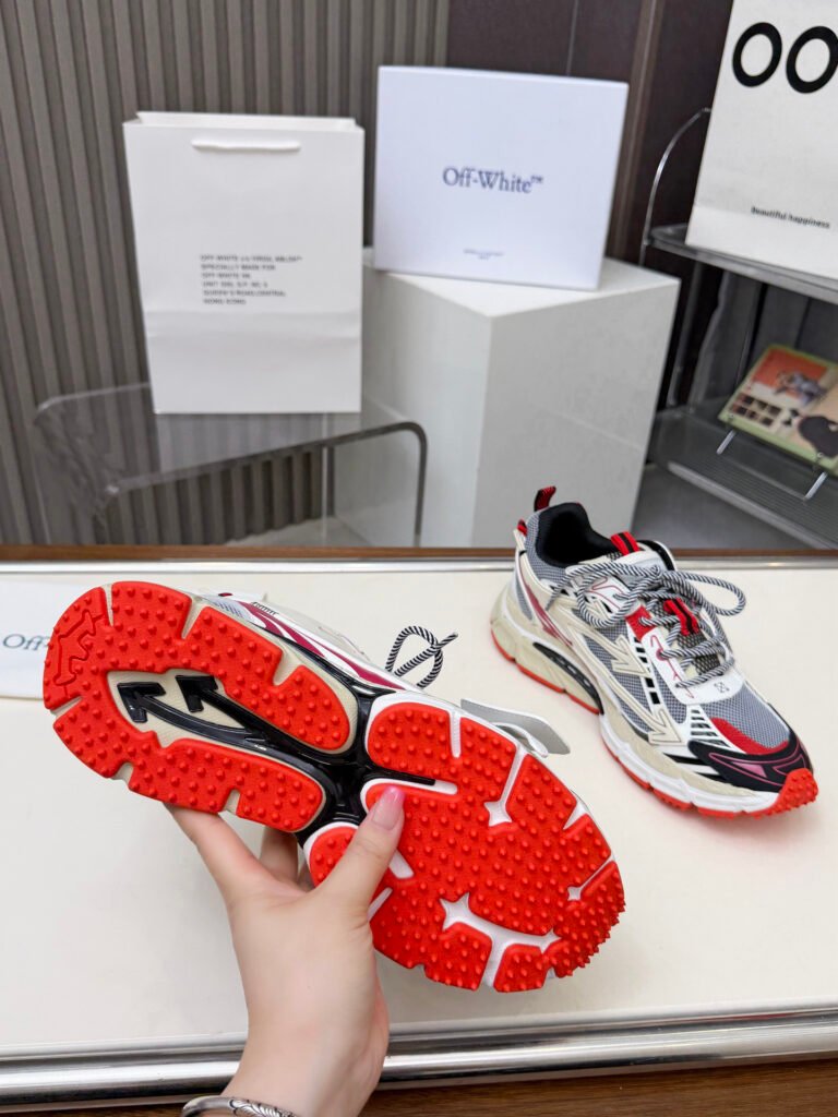 Off-White Unisex Chunky Sneakers detail image 6