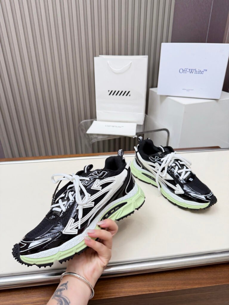 Off-White Unisex Chunky Sneakers detail 6