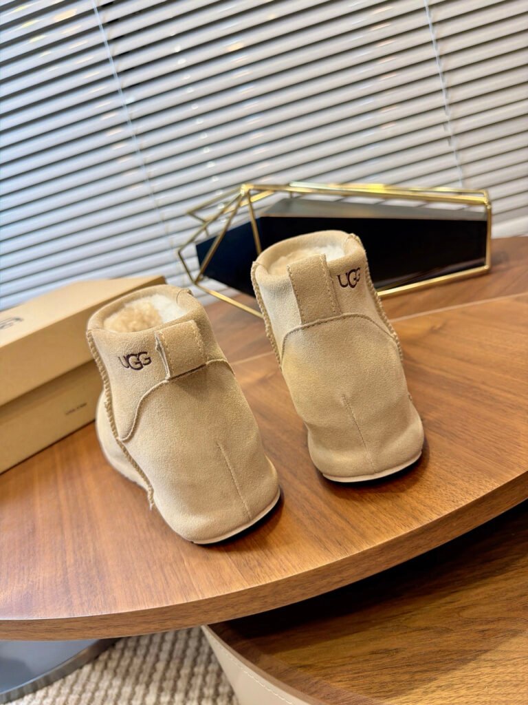 UGG Women's High-Top Sneakers detail 6