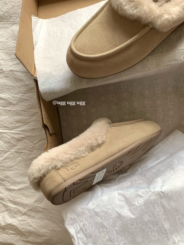 UGG Unisex Mules detail image 6