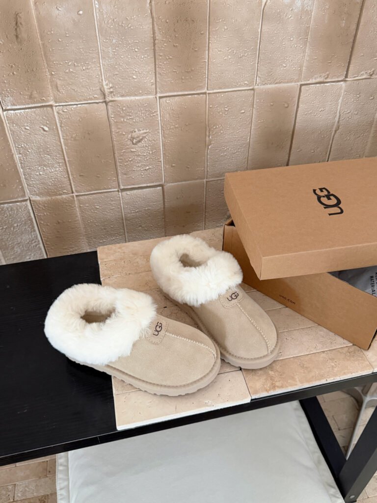 UGG Unisex Platform Sneakers detail image 6