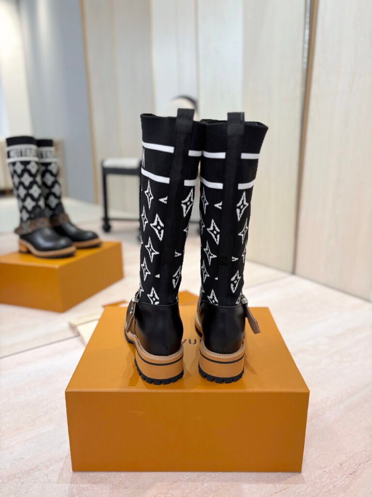 Louis Vuitton Unisex Boots detail image 6