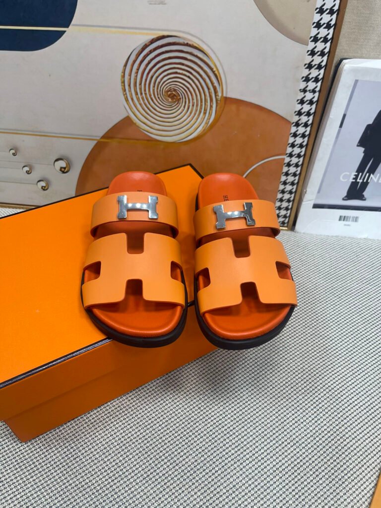 Hermès Unisex Slides detail 6