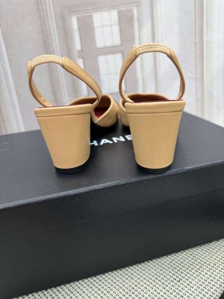 Chanel Women's Pumps detail 6
