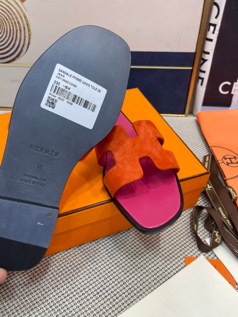 Hermès Unisex Slides detail 6
