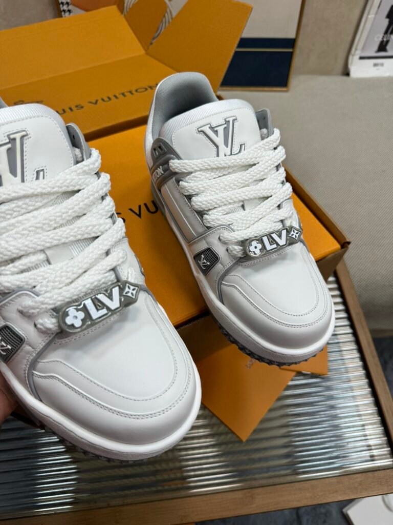 Louis Vuitton Unisex Basketball Sneakers detail 6