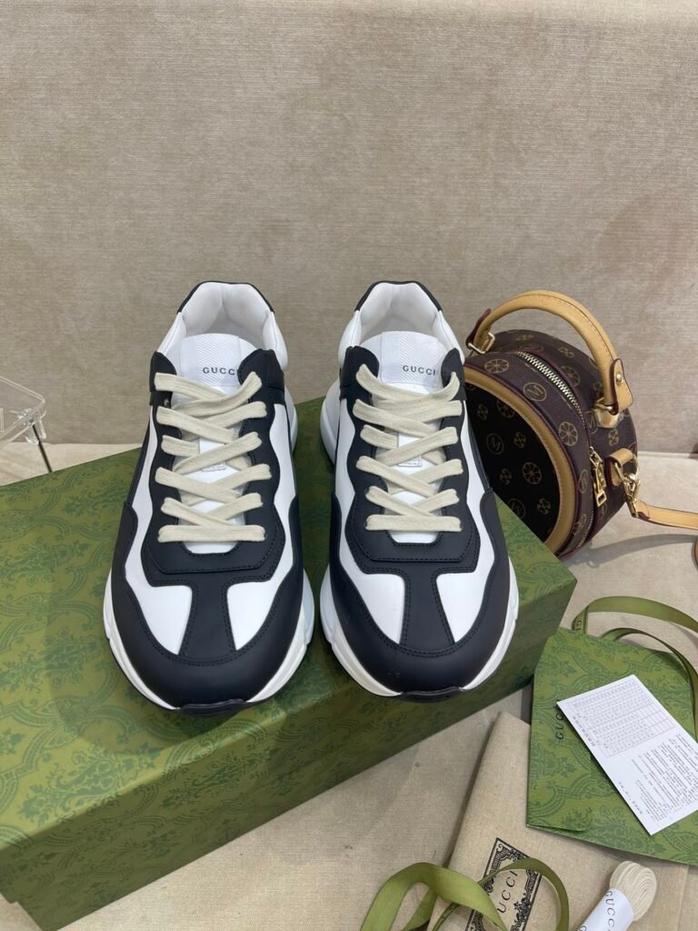 Dior Unisex Chunky Sneakers detail image 6