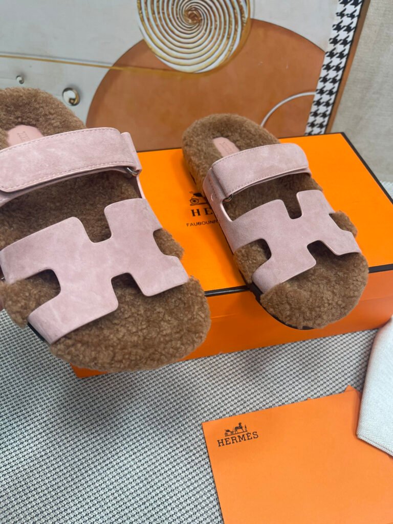 Hermès Unisex Slides detail 6