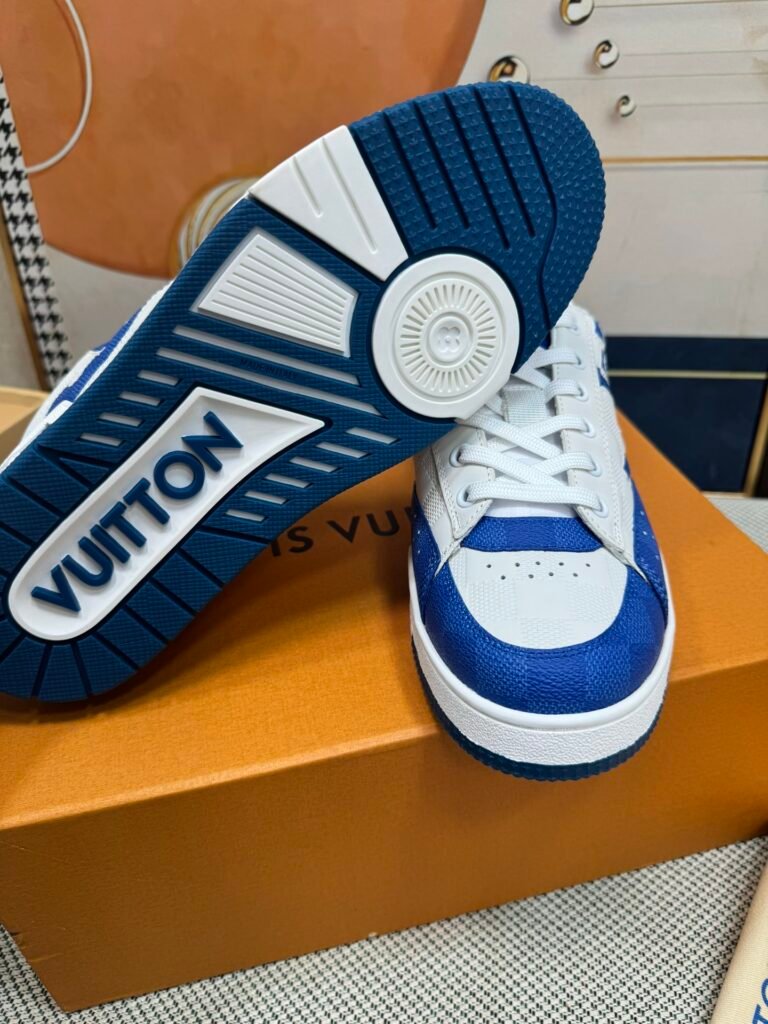 Louis Vuitton Men's White Low-Top Sneakers detail image 6