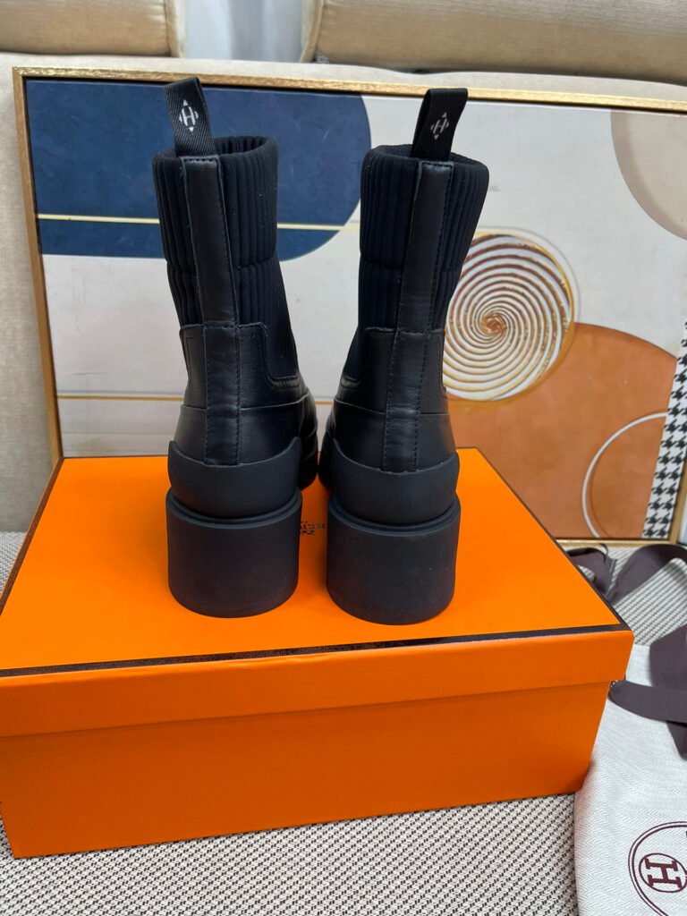 Hermès Unisex Boots detail 6