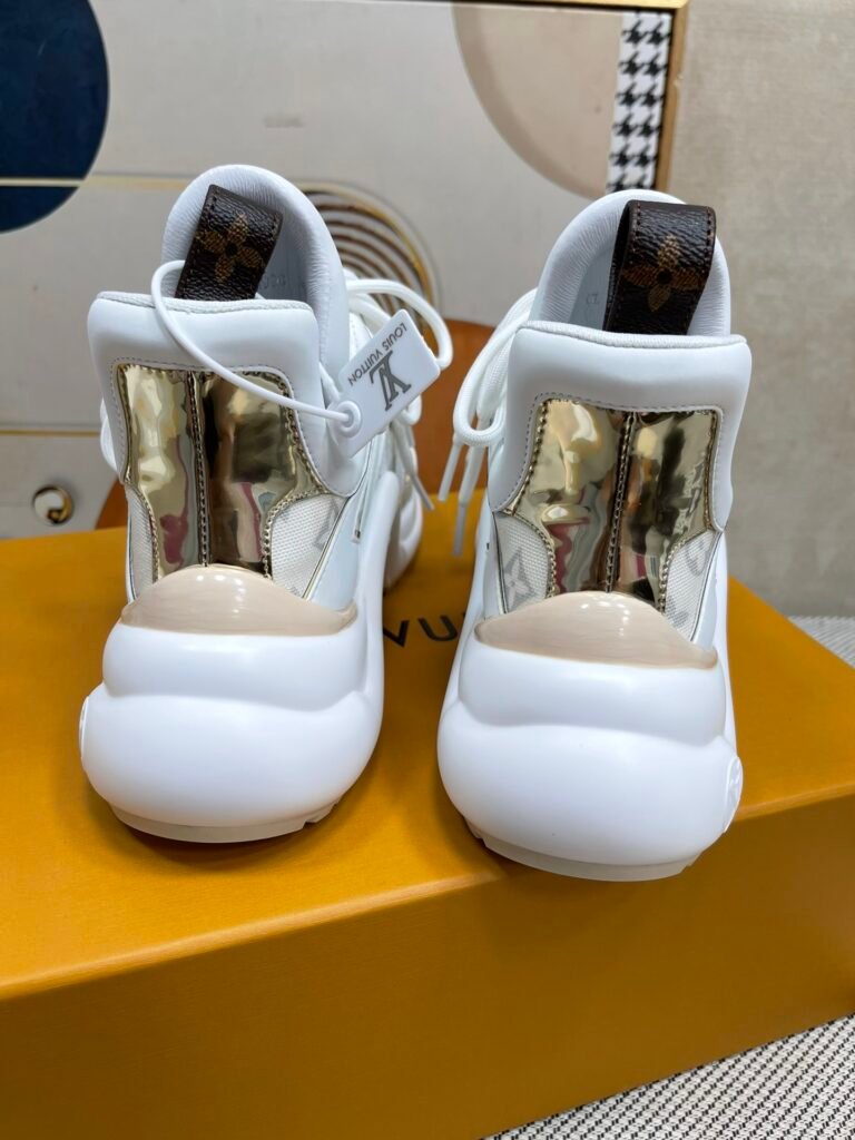 Louis Vuitton Unisex Chunky Sneakers detail 6