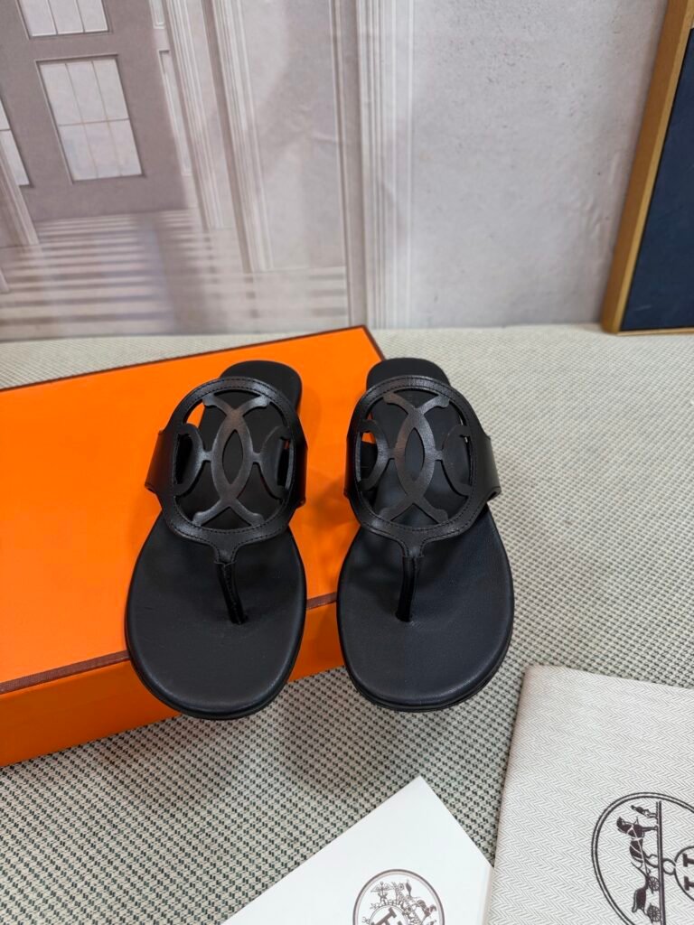 Hermès Unisex Slides detail 6