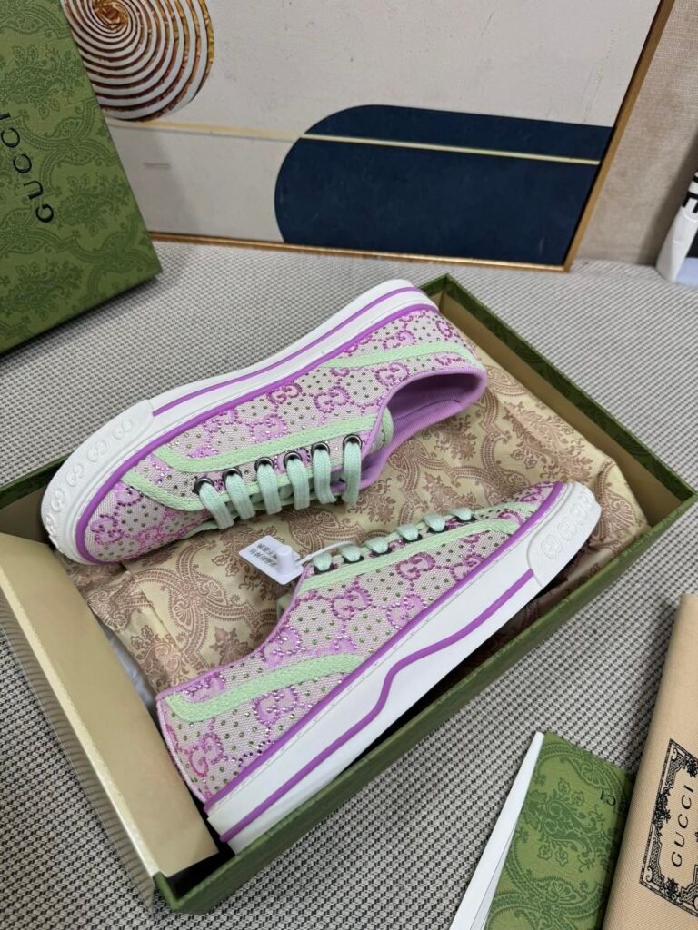 Gucci Unisex Crystal-Embellished Sneakers detail image 6