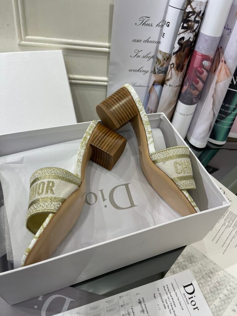 Dior Unisex Slides detail 6