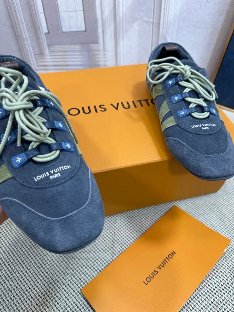Louis Vuitton Unisex Driving Loafers detail 6