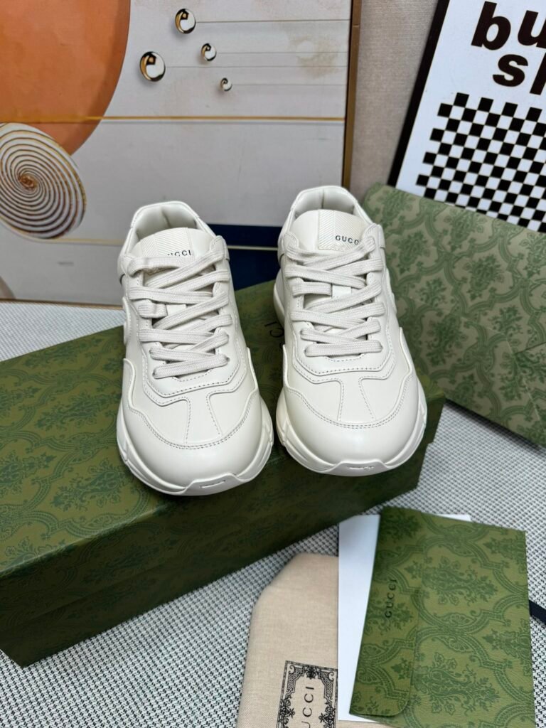Dior Unisex Chunky Sneakers detail image 6