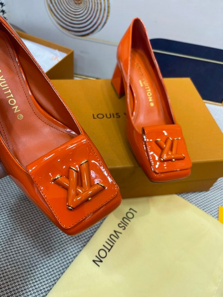 Louis Vuitton Women's High-Heel Pumps detail image 6
